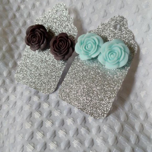 Rose stud Earrings - Picture 5 of 7